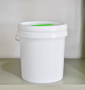 Balde de 3.6 Lt blanco